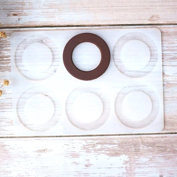 Силиконовая форма для шоколада-мастики-карамели 6 фигур Кольцо 220*110*3 мм Силиконовая форма для шоколада-мастики-карамели 6 фигур Кольцо 220*110*3 мм